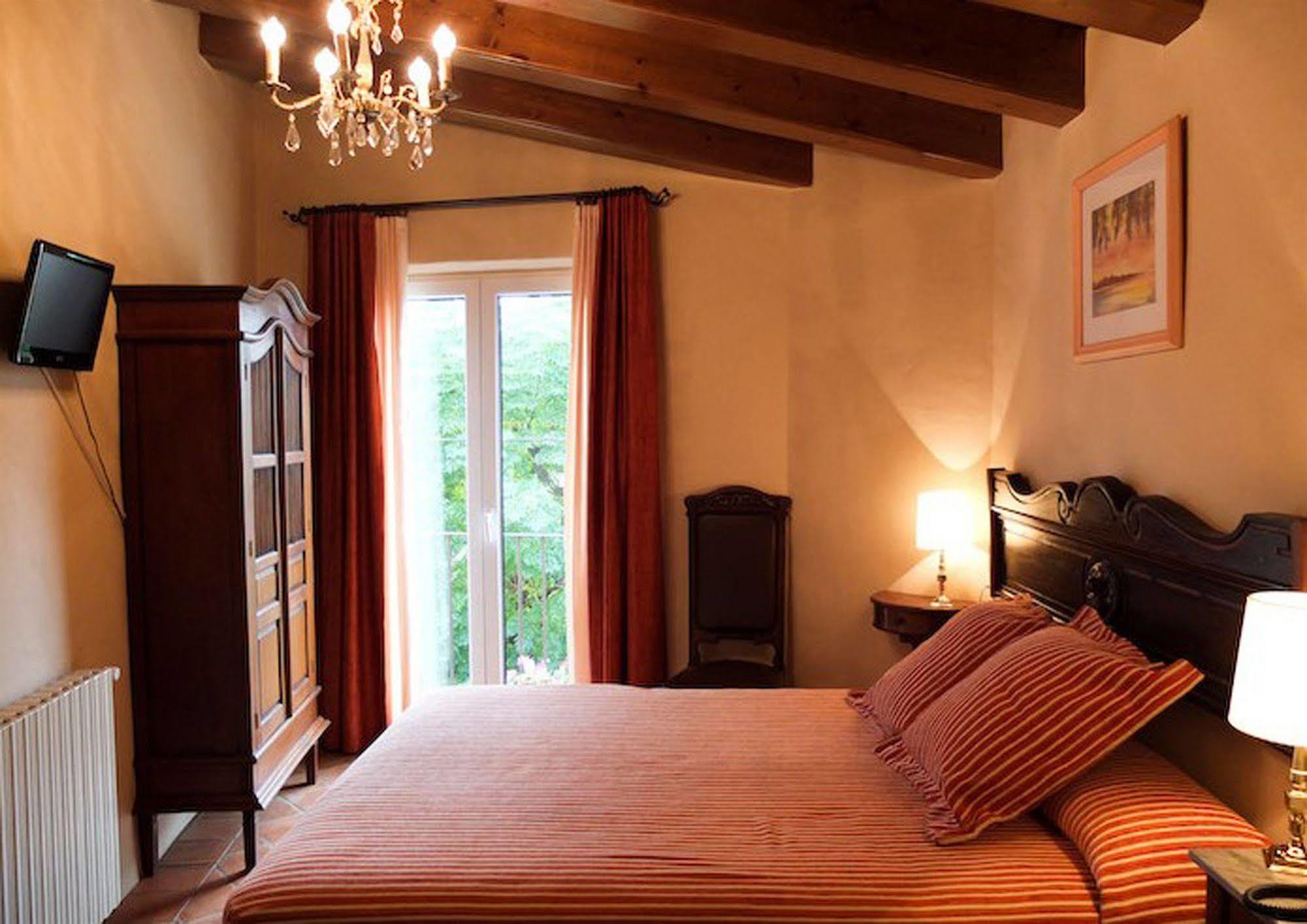 Hotel Sant Feliu Sant Feliu de Boada Luaran gambar