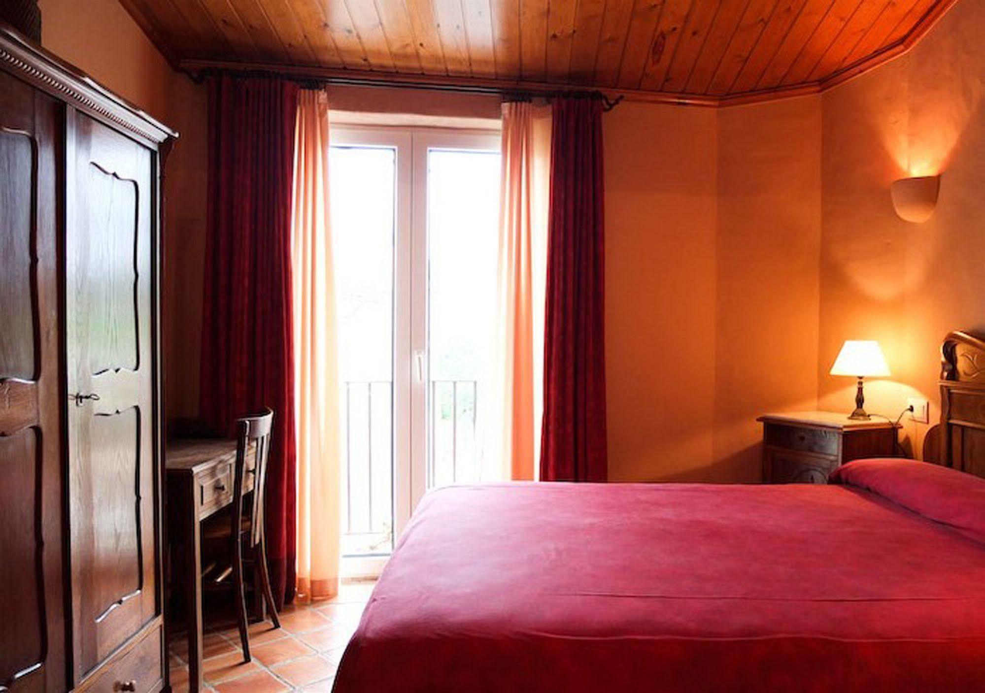 Hotel Sant Feliu Sant Feliu de Boada Luaran gambar
